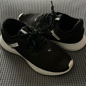 Women’s Puma running shoes